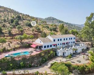 Exterior view of Building for sale in Guaro