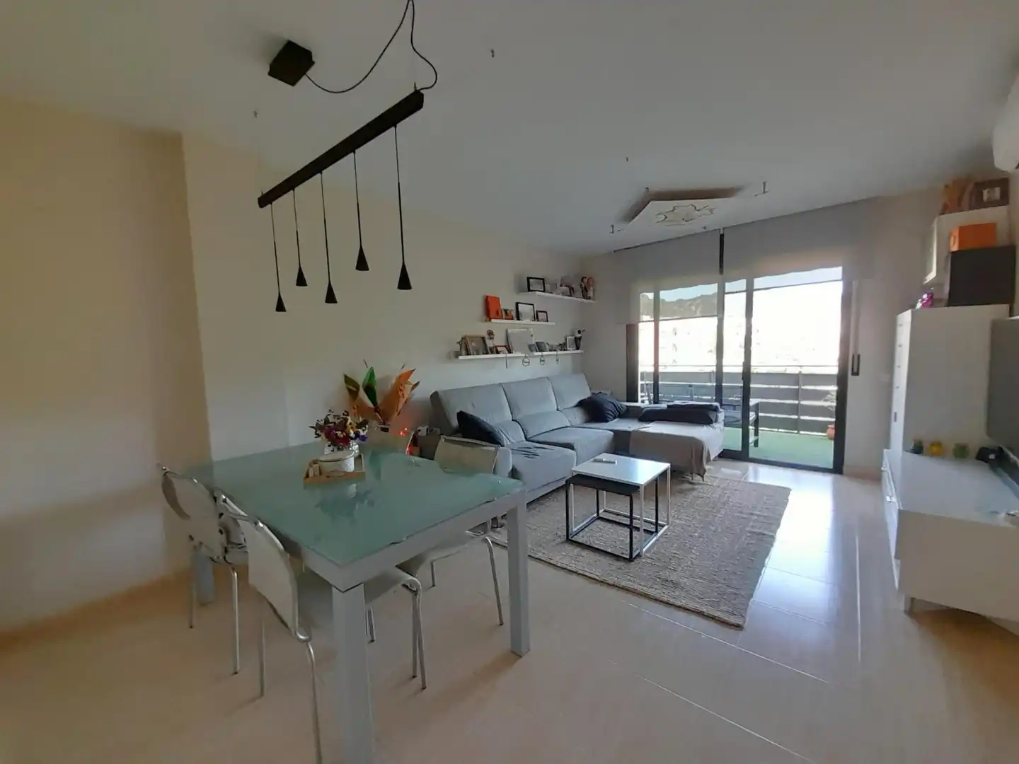 Sala de estar de Piso en venta en Arenys de Munt con Aire acondicionado, Calefacción y Terraza