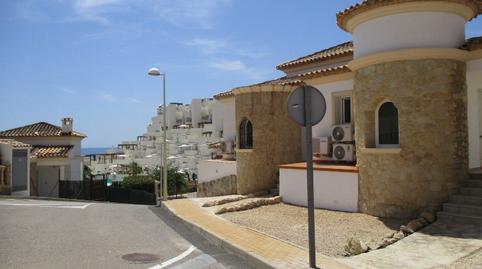 Foto 3 de Casa adosada en venda a Pueblo Acantilado - Lanuza, Alicante