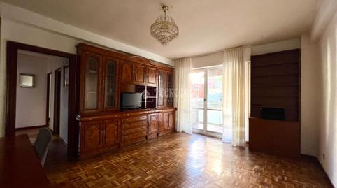 Foto 2 de Pis en venda a Media Legua, Madrid