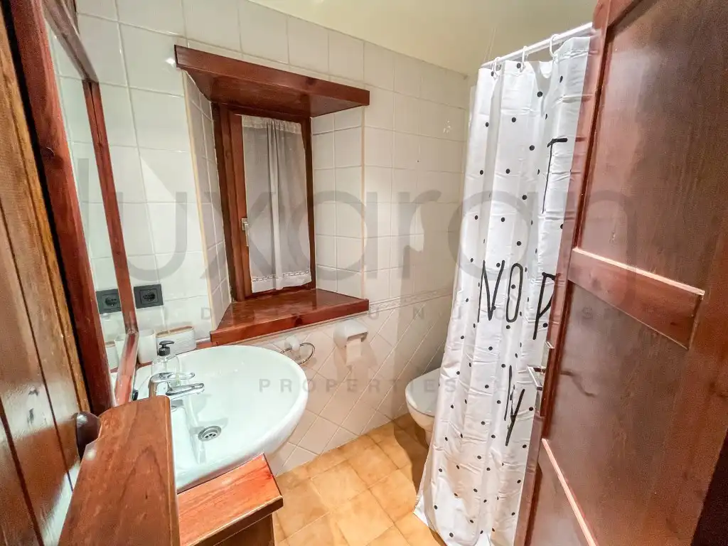Bany de Apartament en venda en Naut Aran