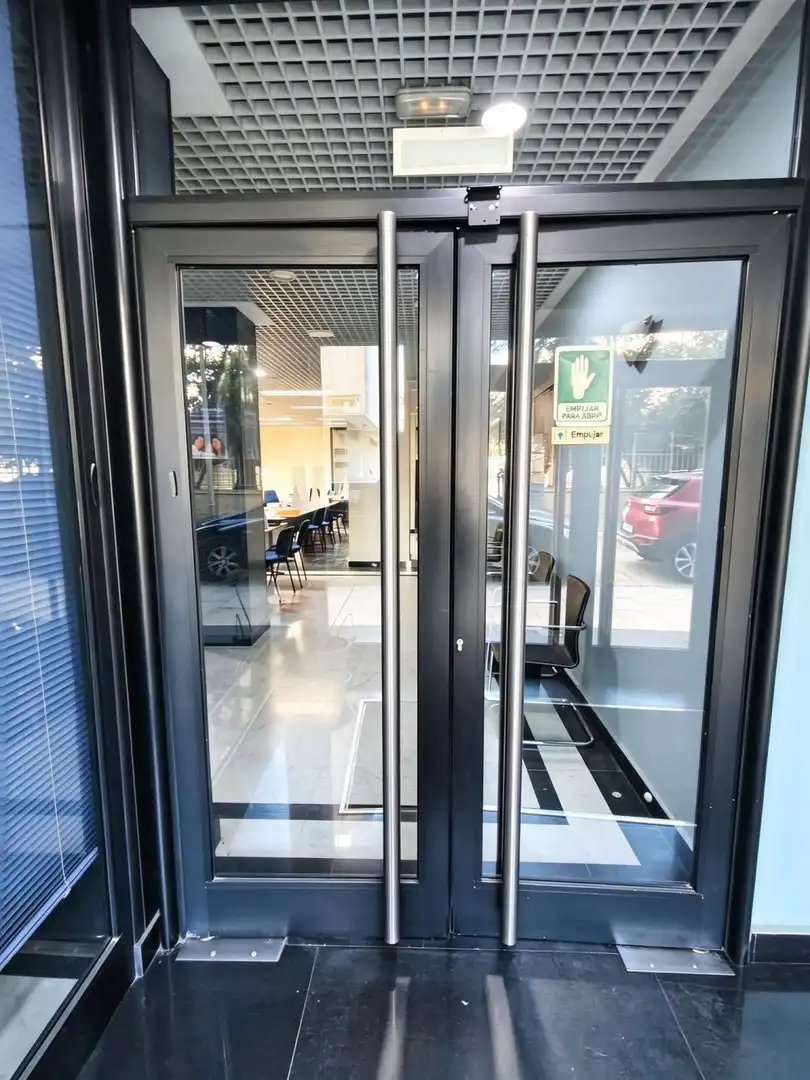 Office space with lift for sale in Casco Antiguo, imagen 22