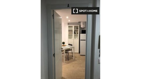 Foto 3 de Piso de alquiler en Mont-Olivet, Valencia Capital