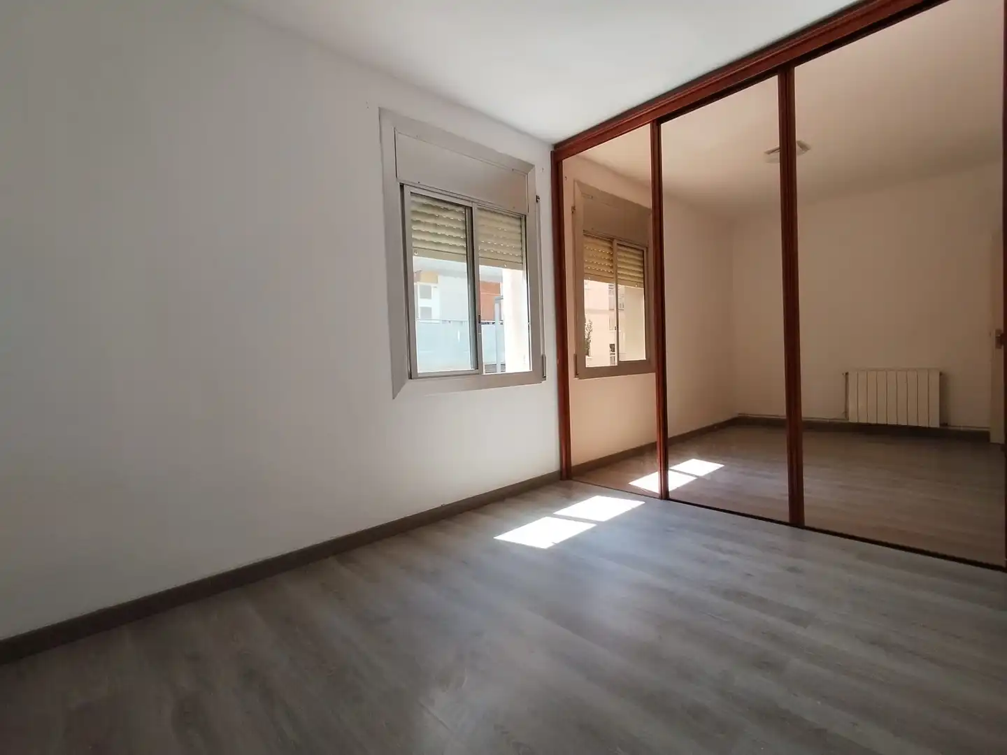 Dormitori de Pis en venda en Esplugues de Llobregat amb Aire condicionat, Calefacció i Parquet