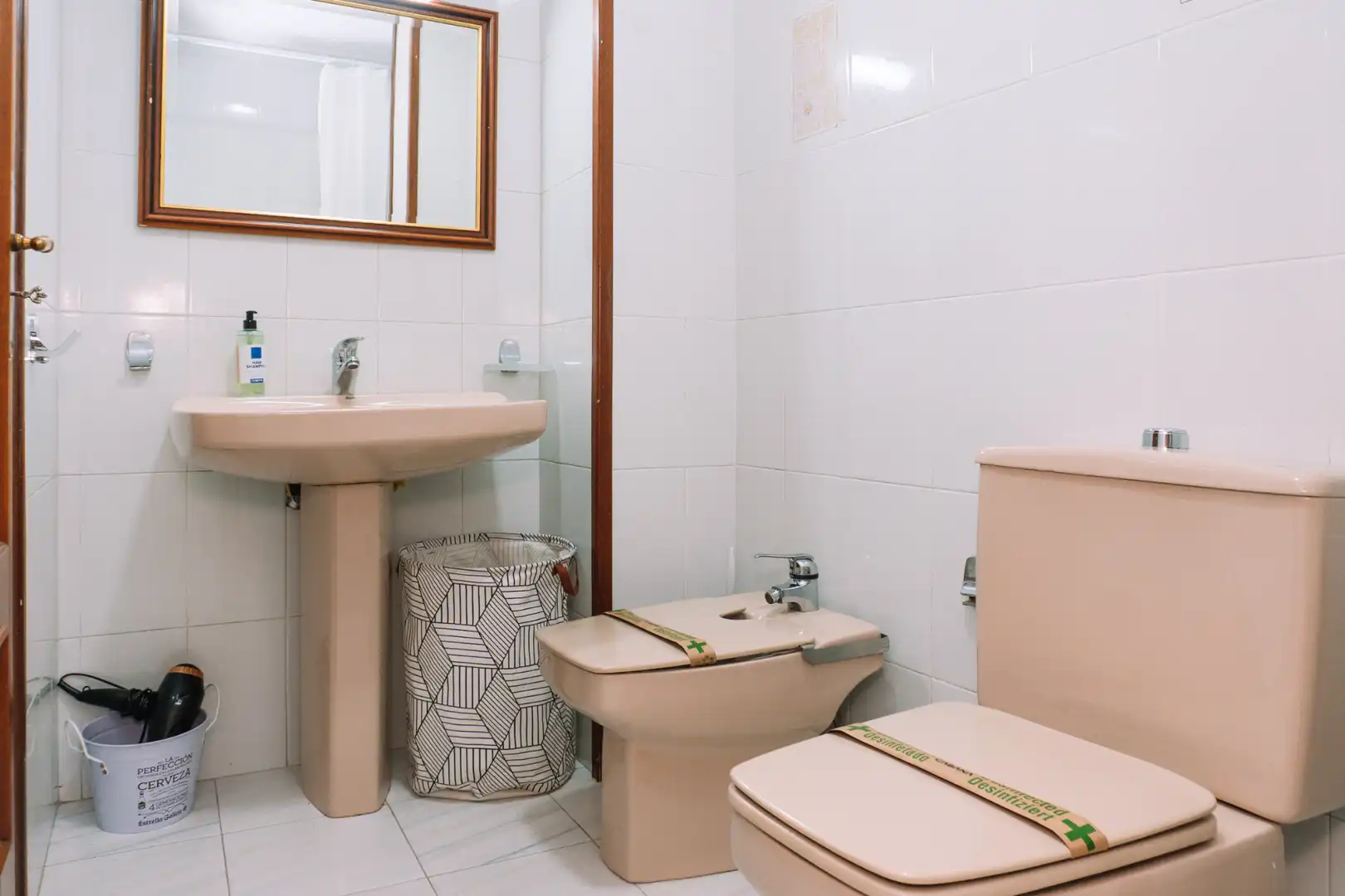 Baño de Piso de alquiler en Vigo  con Parquet, Amueblado y Horno