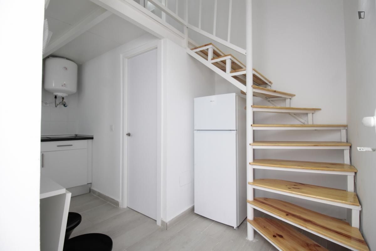 Estudi de lloguer a Zofio