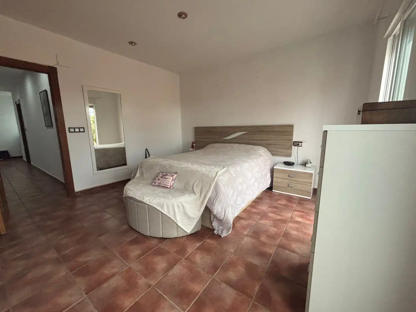 Habitación de Casa adosada en venta en Los Montesinos con Aire acondicionado, Terraza y Amueblado
