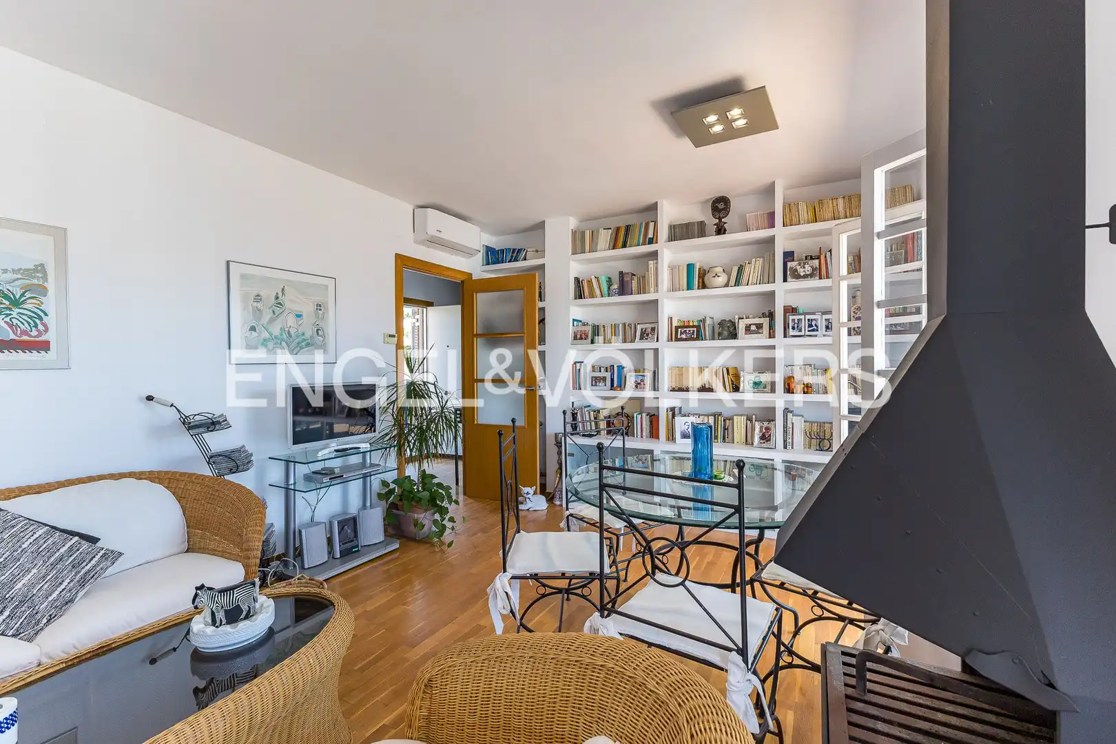Living room of Attic for sale in Sitges  with Heating, Parquet flooring and Terrace