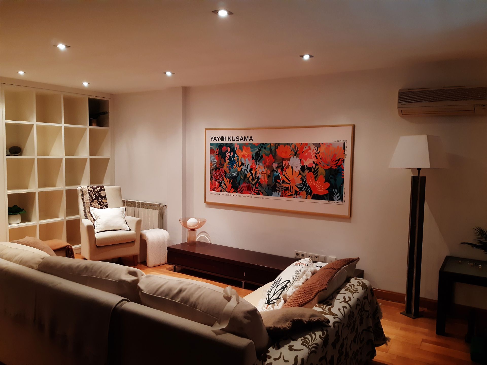 Living room of Attic for sale in  Madrid Capital  with Air Conditioner, Heating and Terrace