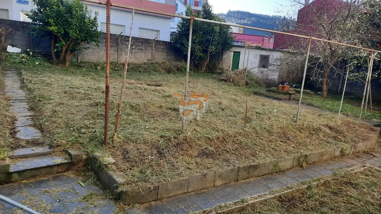 Terreno residencial en venta en Neda, imagen 2