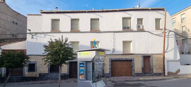 Casa-chalet en Venta en Épila