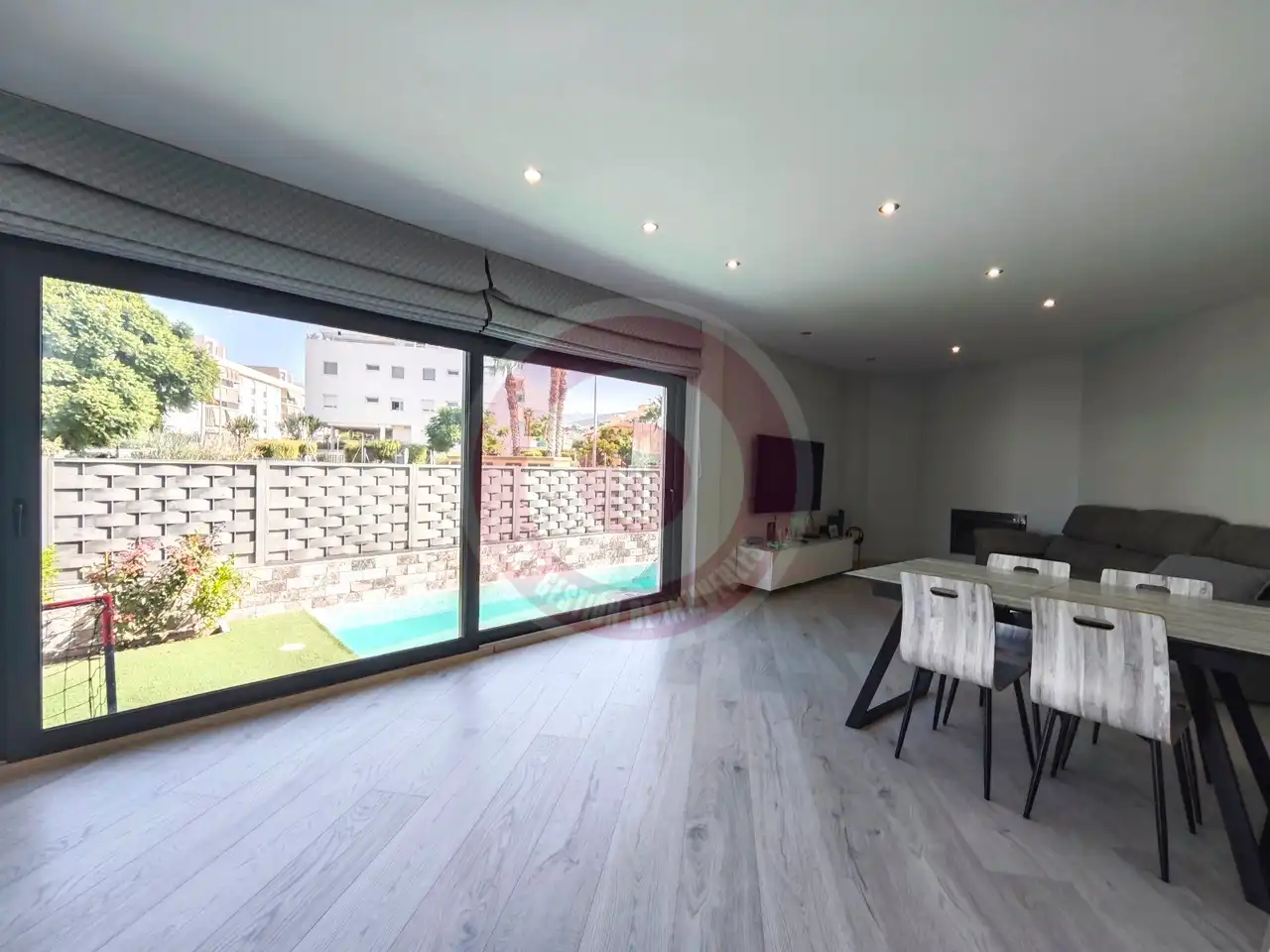 Sala de estar de Casa o chalet en venta en Vélez-Málaga con Aire acondicionado, Jardín privado y Terraza