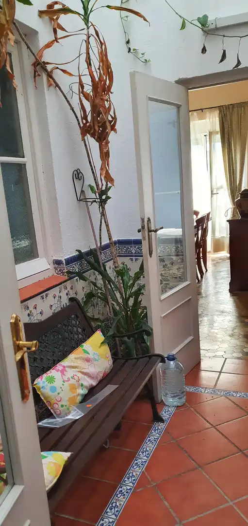 Wohnung zum Verkauf in Cáceres mit Heizung, Privatgarten und Schwimmbad