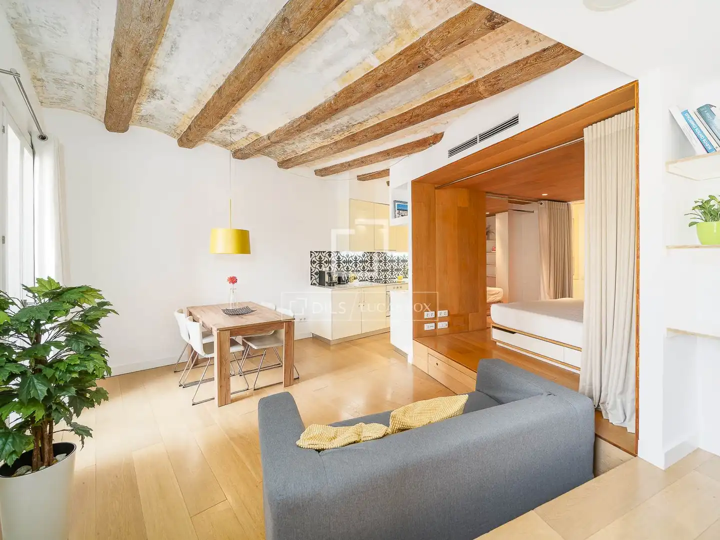 Sala de estar de Piso en venta en Barcelona con Aire acondicionado, Parquet y Amueblado