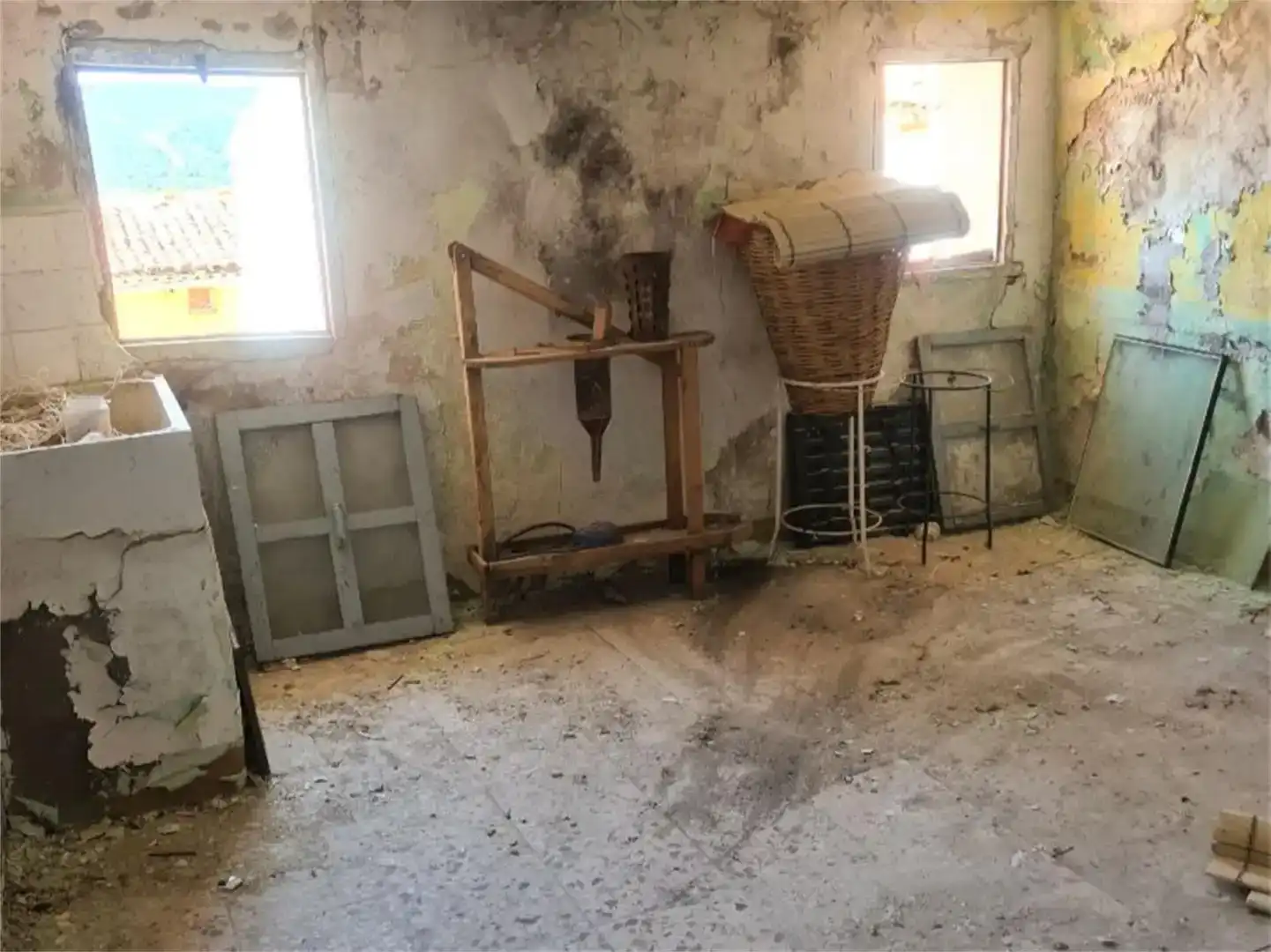 Casa adosada en venta en Huélamo