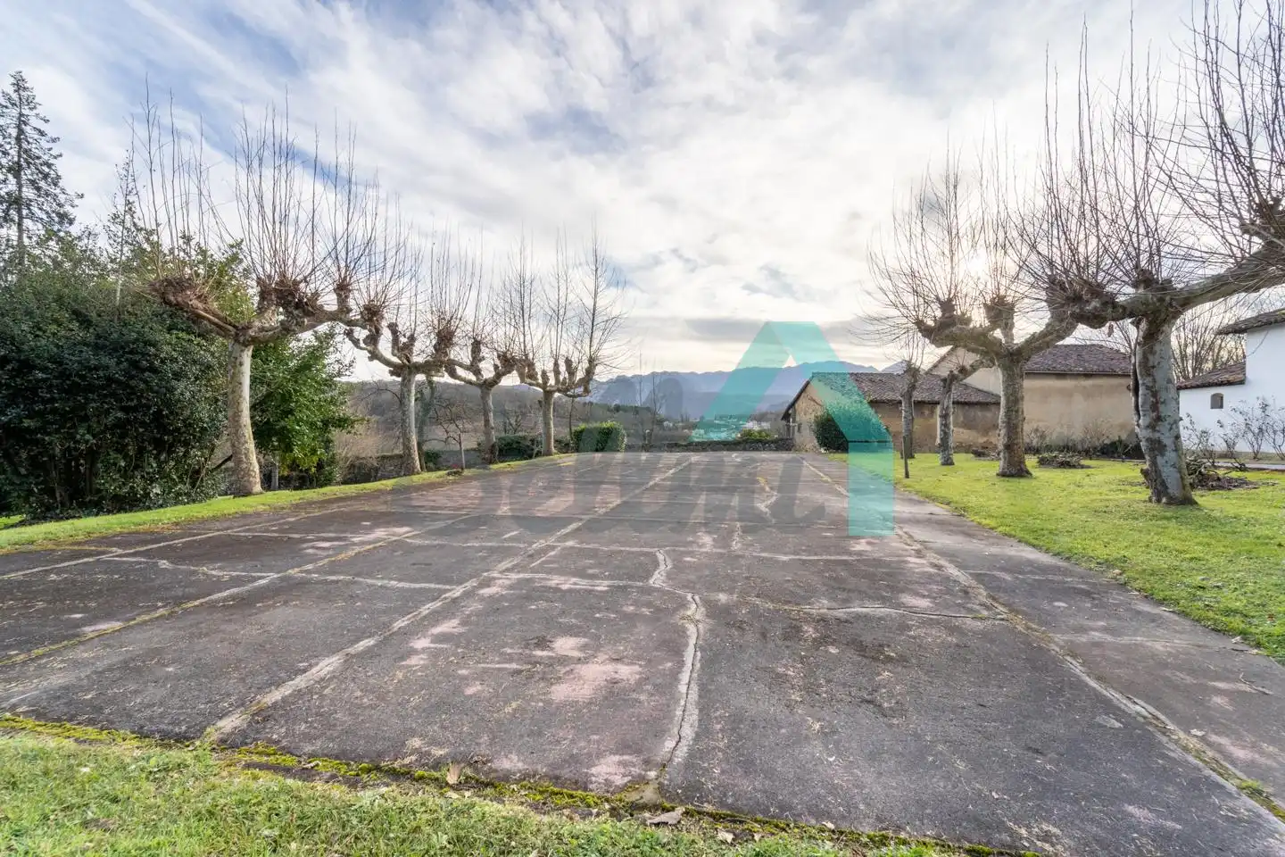 Casa o chalet en venta en Oviedo  con Jardín privado y Balcón