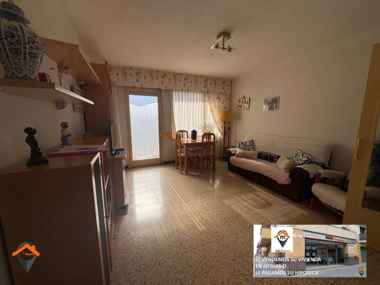 Living room of Flat for sale in Sabadell  with Storage room and Balcony