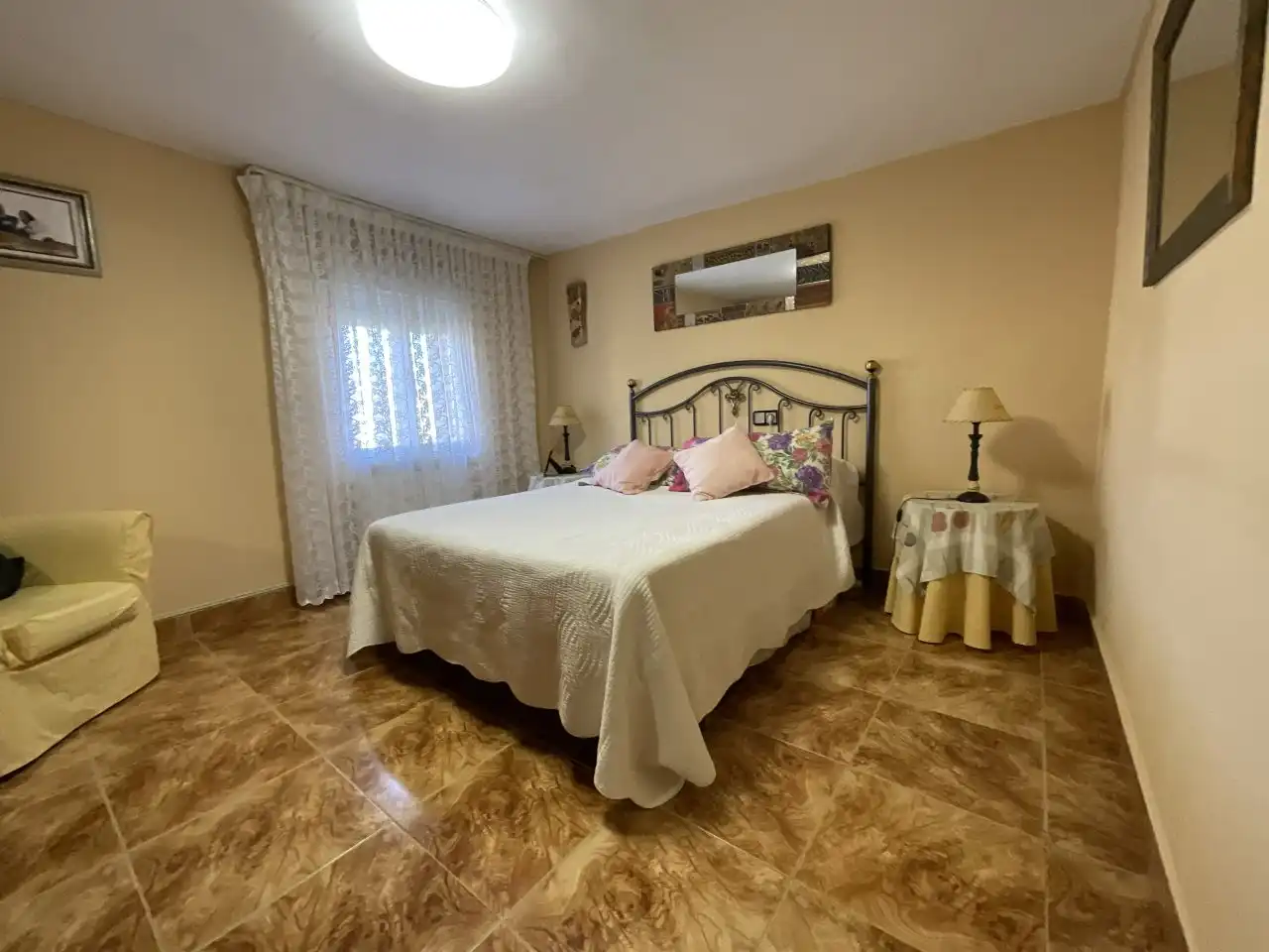 Habitación de Casa o chalet en venta en Bañares con Calefacción, Trastero y Amueblado