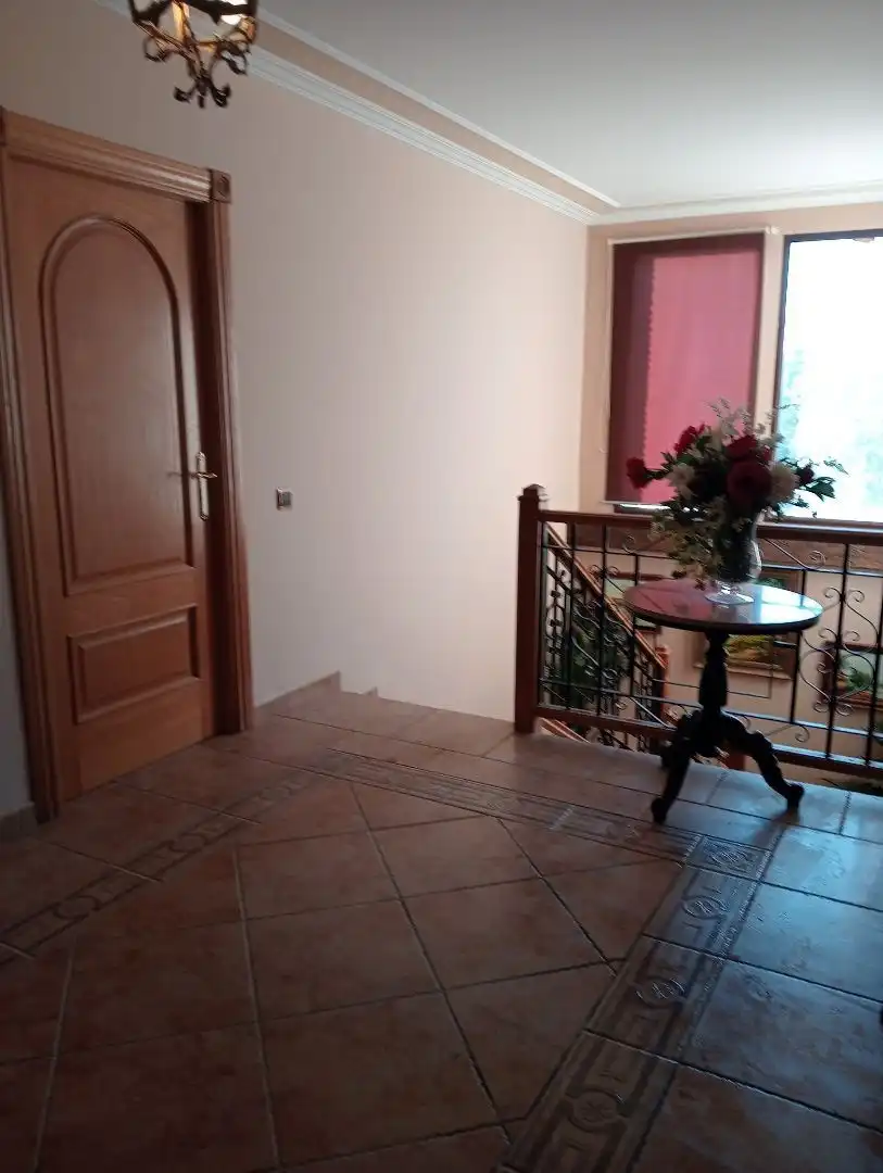 Casa o xalet en venda en Linares amb Aire condicionat, Calefacció i Jardí privat