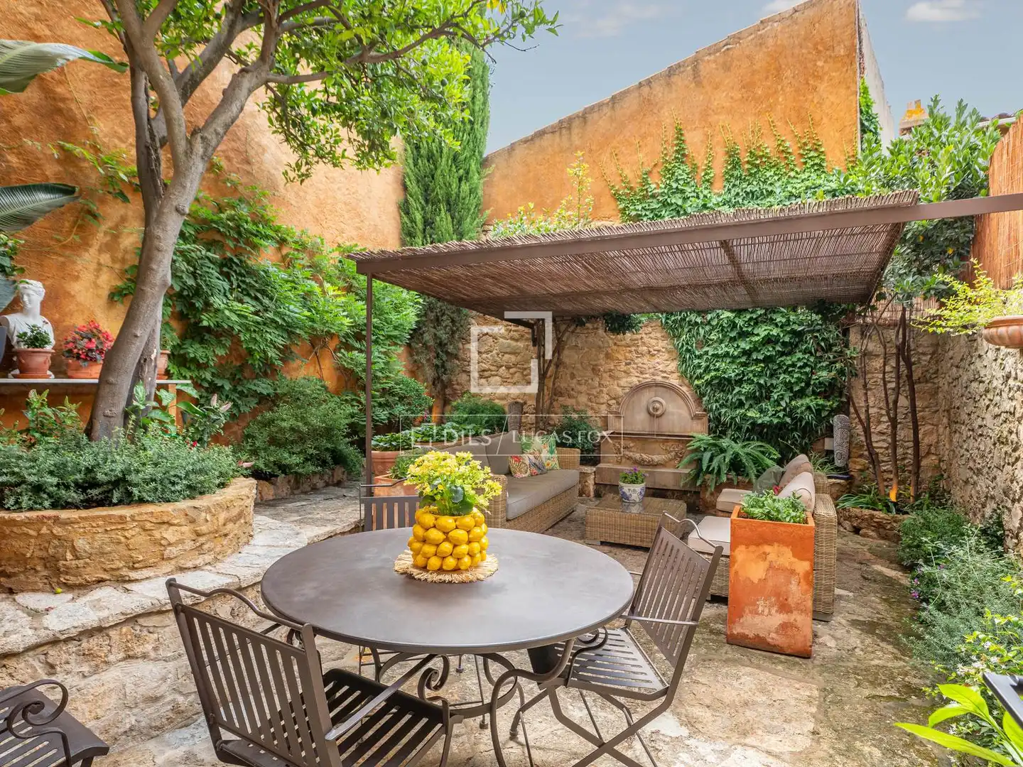 Country house for sale in Poble