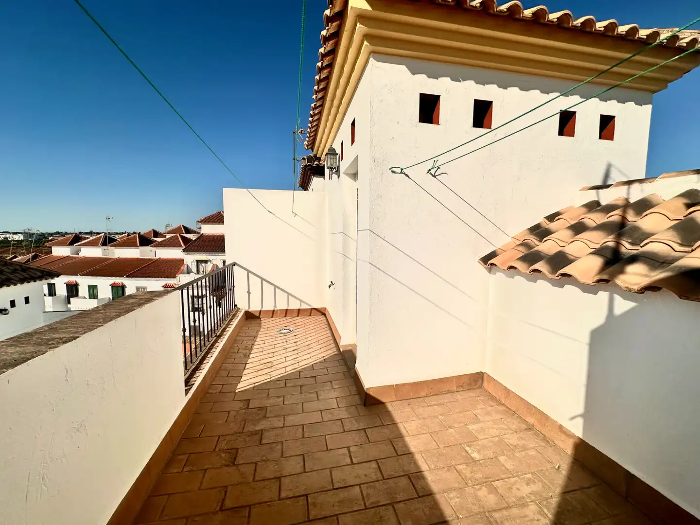 Terraced house with terrace for sale in Calle Isla Canela, imagen 19