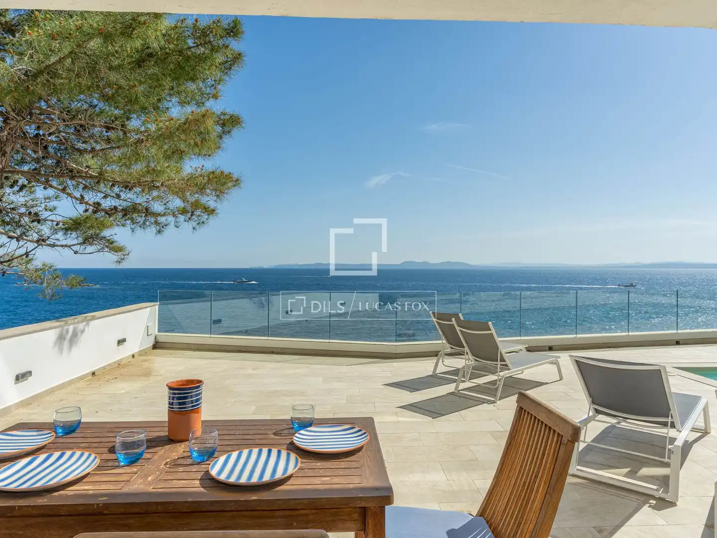 Detached house with terrace for sale in Almadrava - Canyelles - Puig-Rom