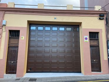 Business premises to rent in Avda. Obispo Benítez de Lugo 11