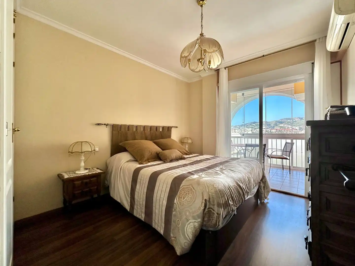 Habitación de Apartamento en venta en Almuñécar con Aire acondicionado, Terraza y Amueblado