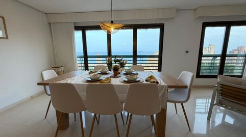 Foto 2 von Wohnung zur Miete in Playa Poniente, Benidorm