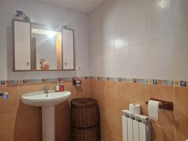 Baño de Dúplex en venta en Teo con Calefacción, Parquet y Terraza