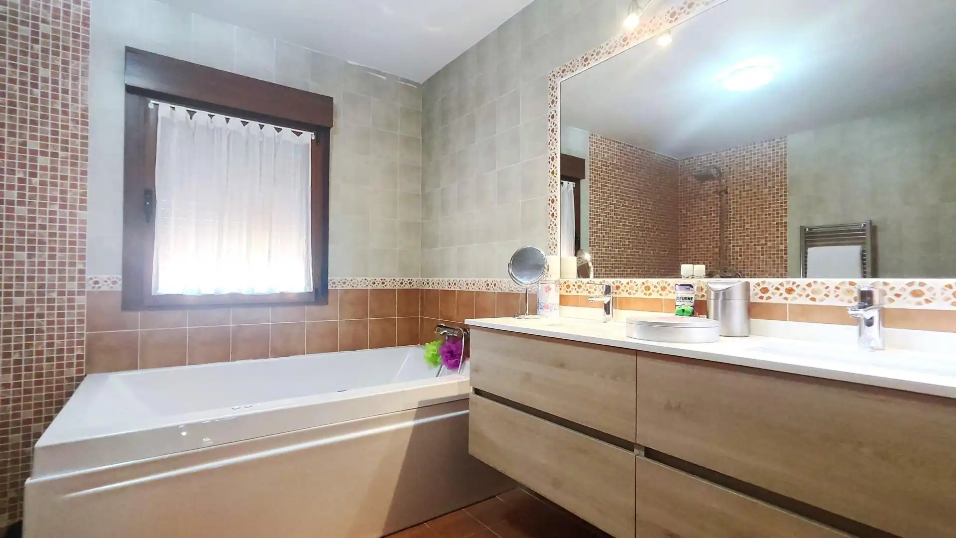 Baño de Casa o chalet en venta en Cuadros con Calefacción, Terraza y Balcón