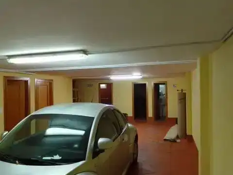 Casa adosada en venda en Santiago de Compostela  amb Piscina i Balcó