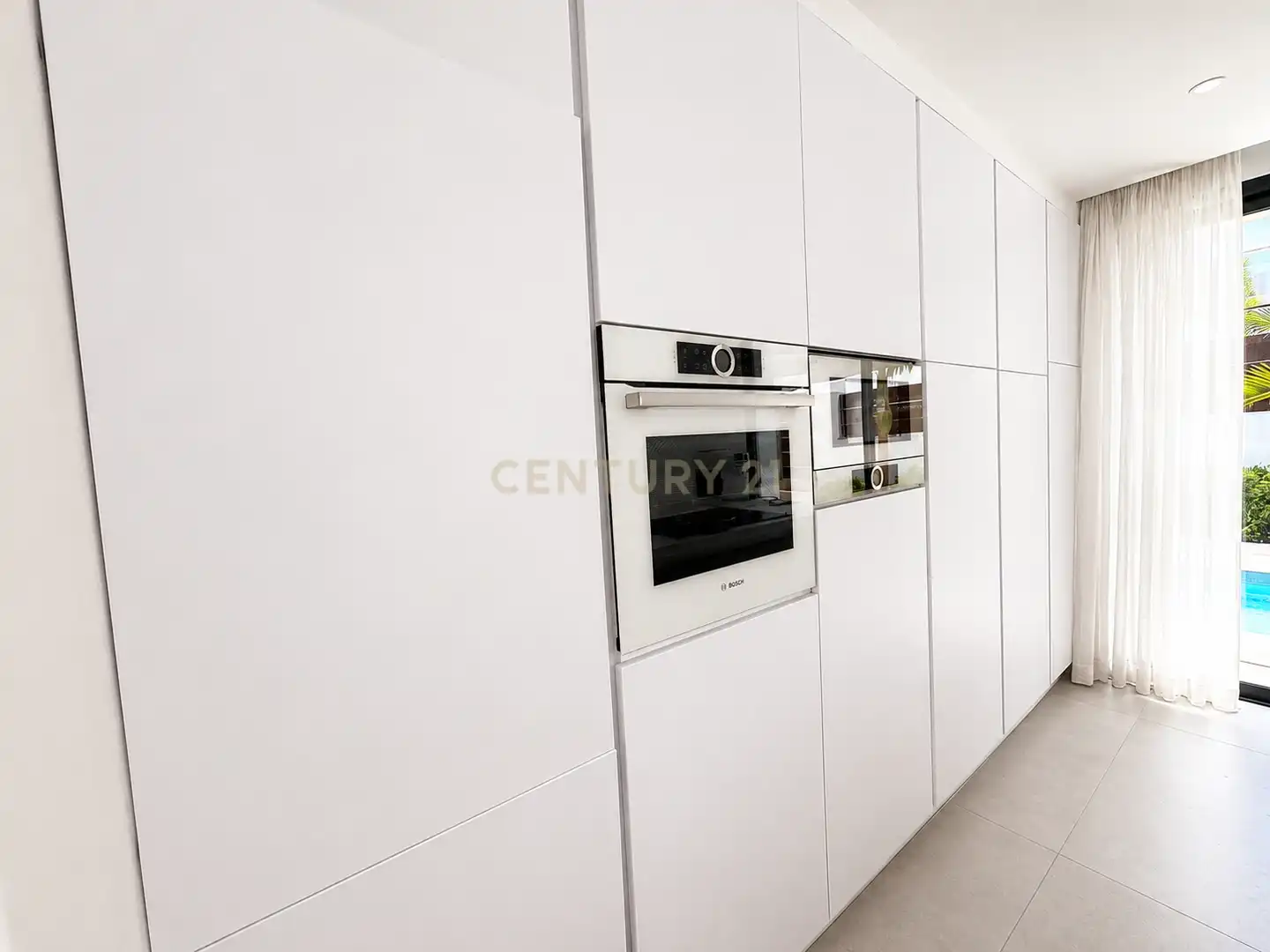 Cuina de Casa o xalet de lloguer en Santa Eulària des Riu amb Aire condicionat, Jardí privat i Traster