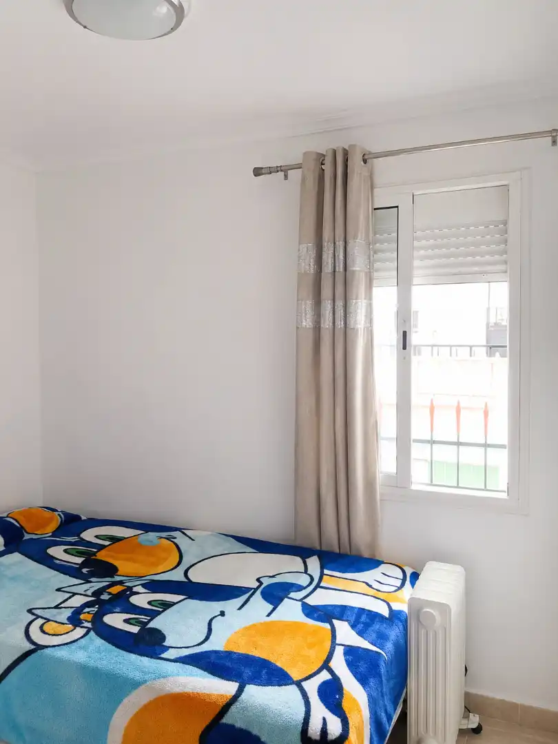 Bedroom of Flat for sale in Sevilla  with Air Conditioner