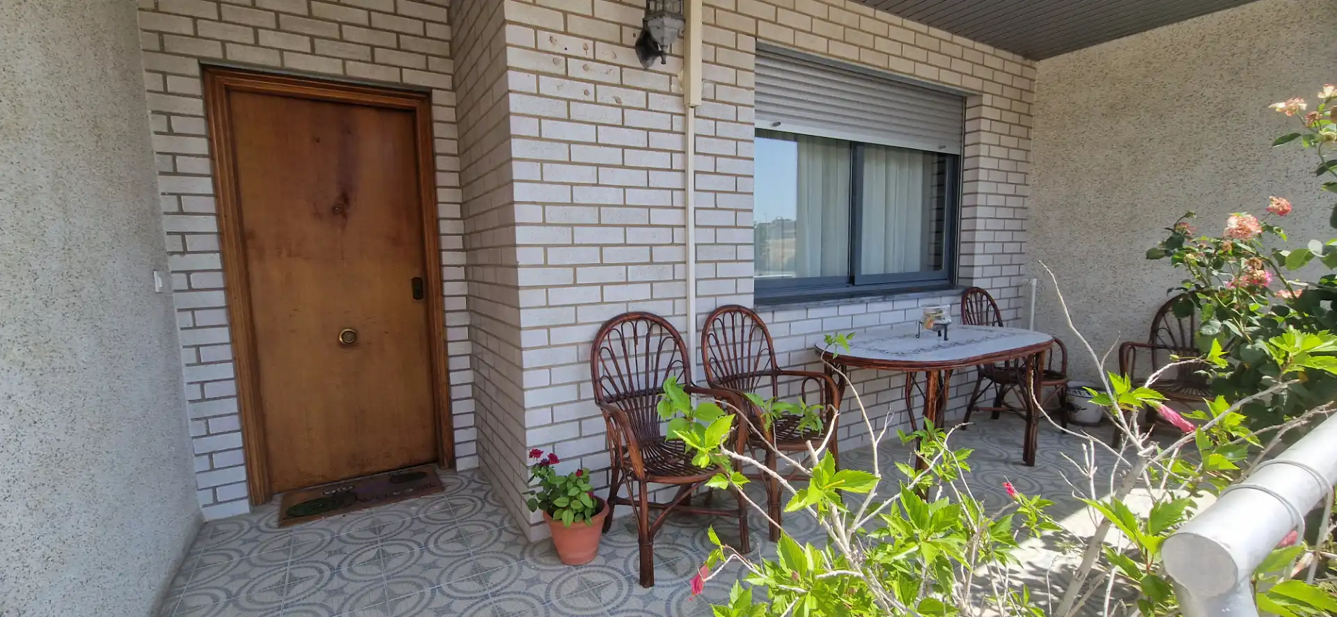 Balcony of Detached homes for sale in Zaragoza  with Air Conditioner, Heating and Private garden