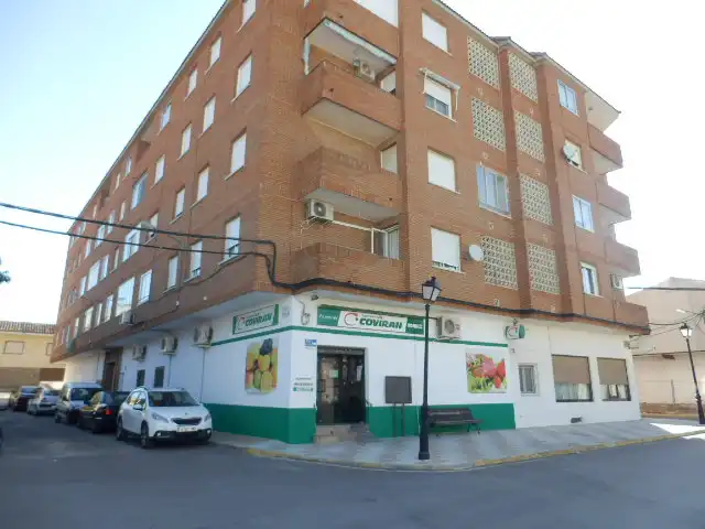 Local comercial en venda a Villatobas, imagen 6