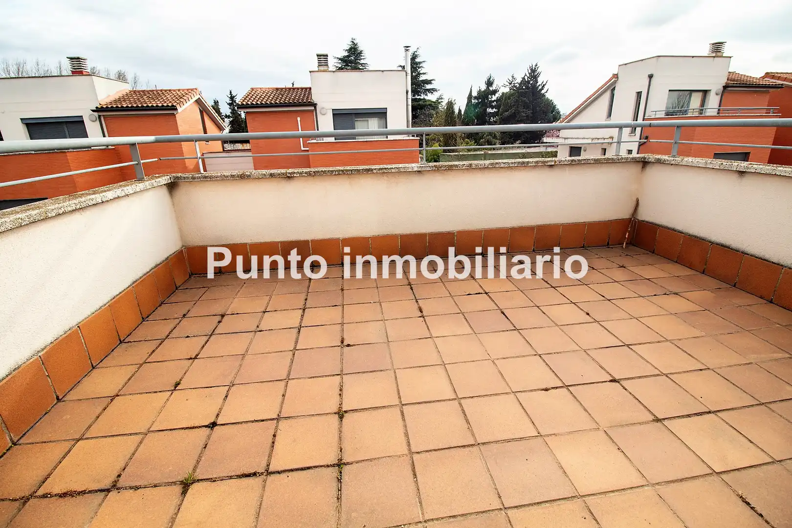 Terrace of Houses for sale in Valladolid  with Heating, Private garden and Parquet flooring