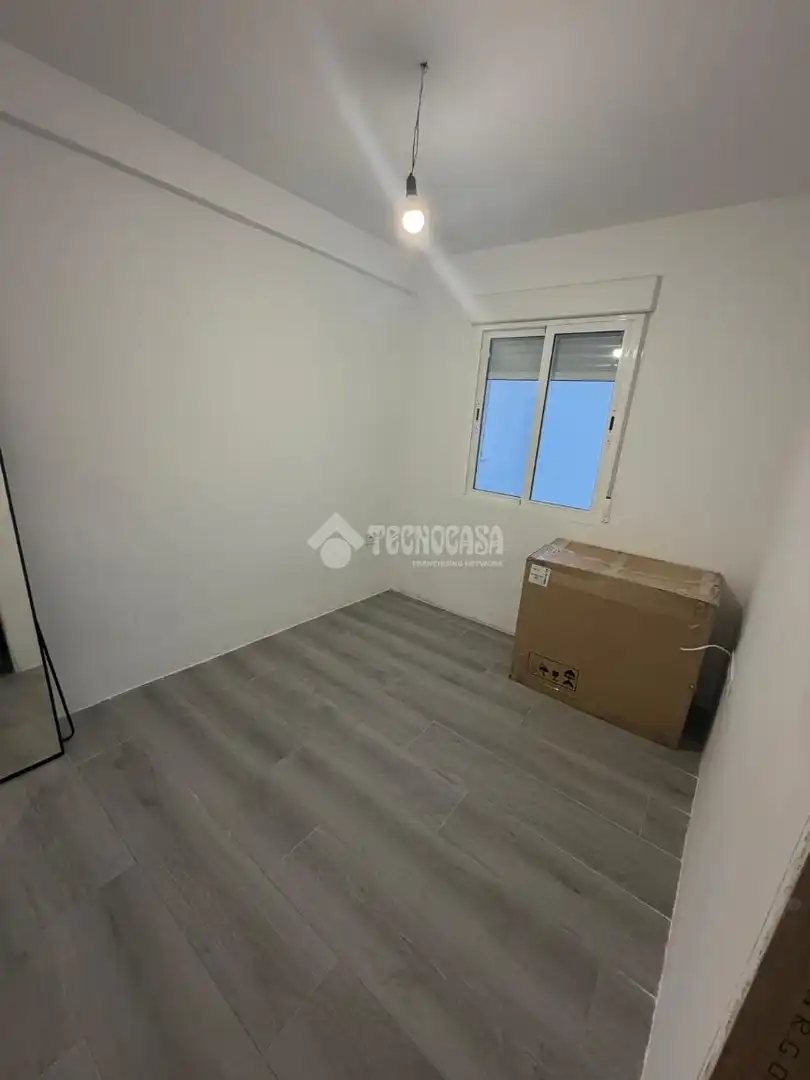 Flat for sale in Calle la Luisiana, imagen 14
