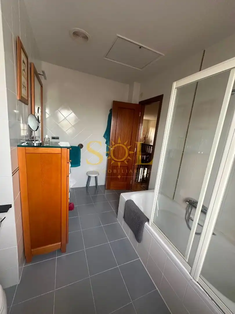 Casa pareada con terraza en venta en Calle Federico Castañón, imagen 76