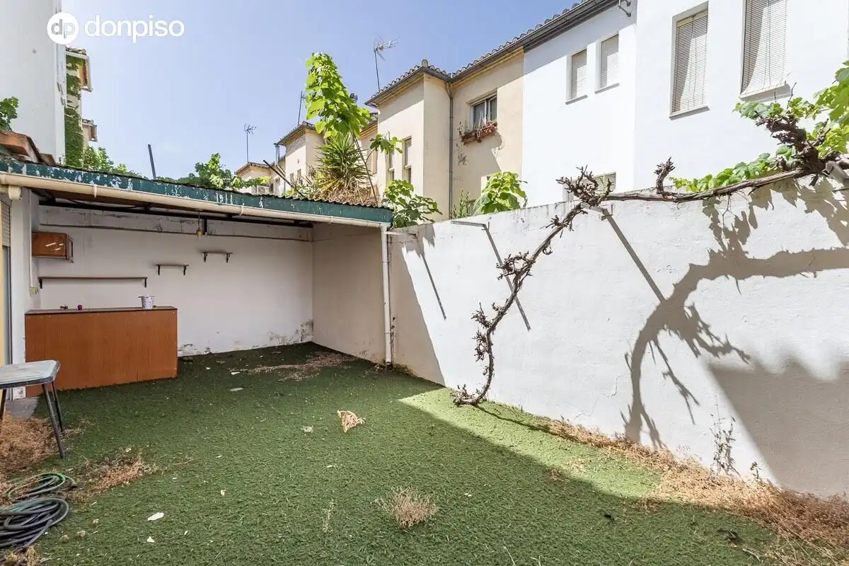 Terraced house for sale in Calle CHECOSLOVAQUIA, imagen 3