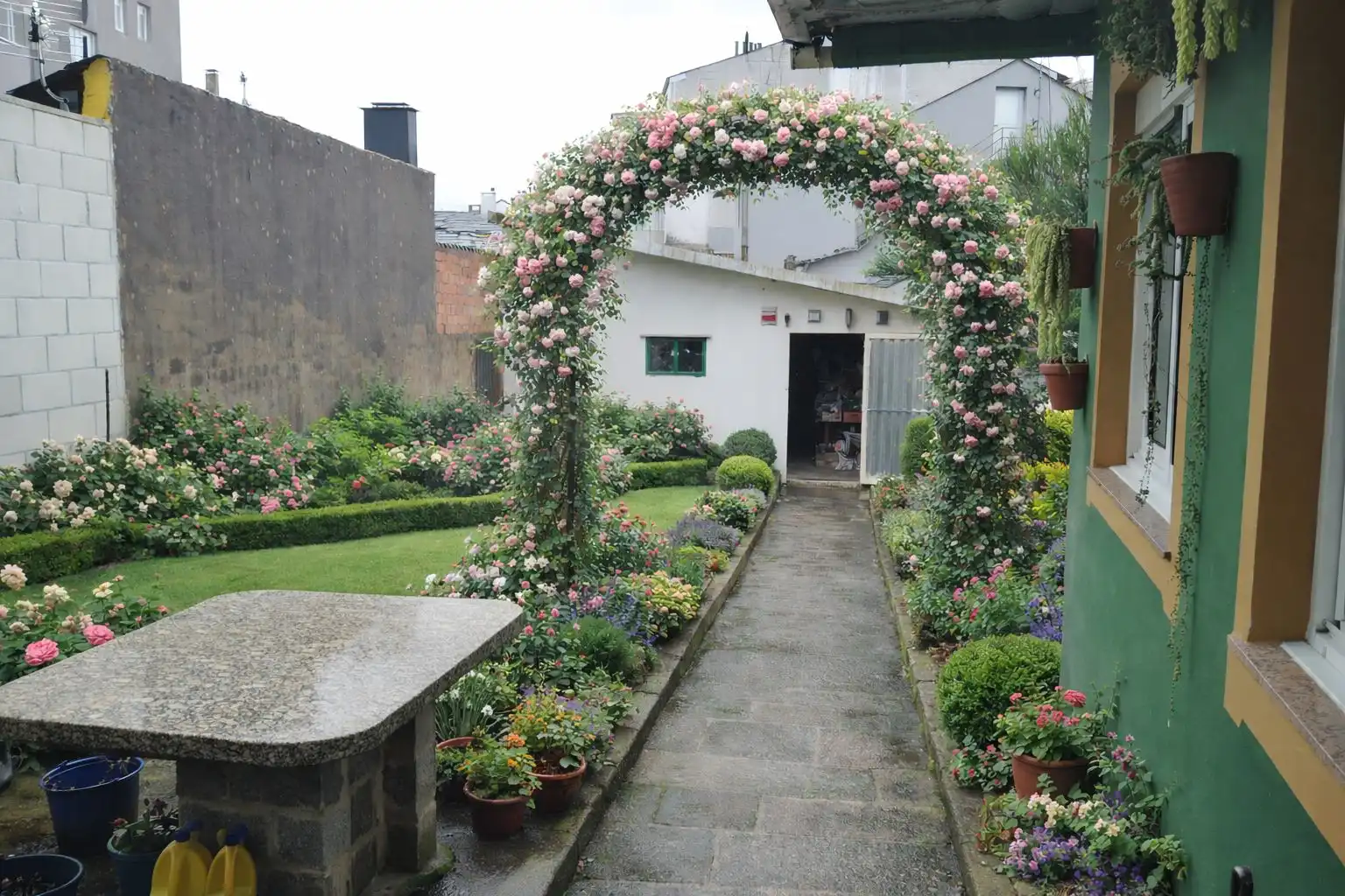 Casa aparellada en venda a As Pontes de García Rodríguez