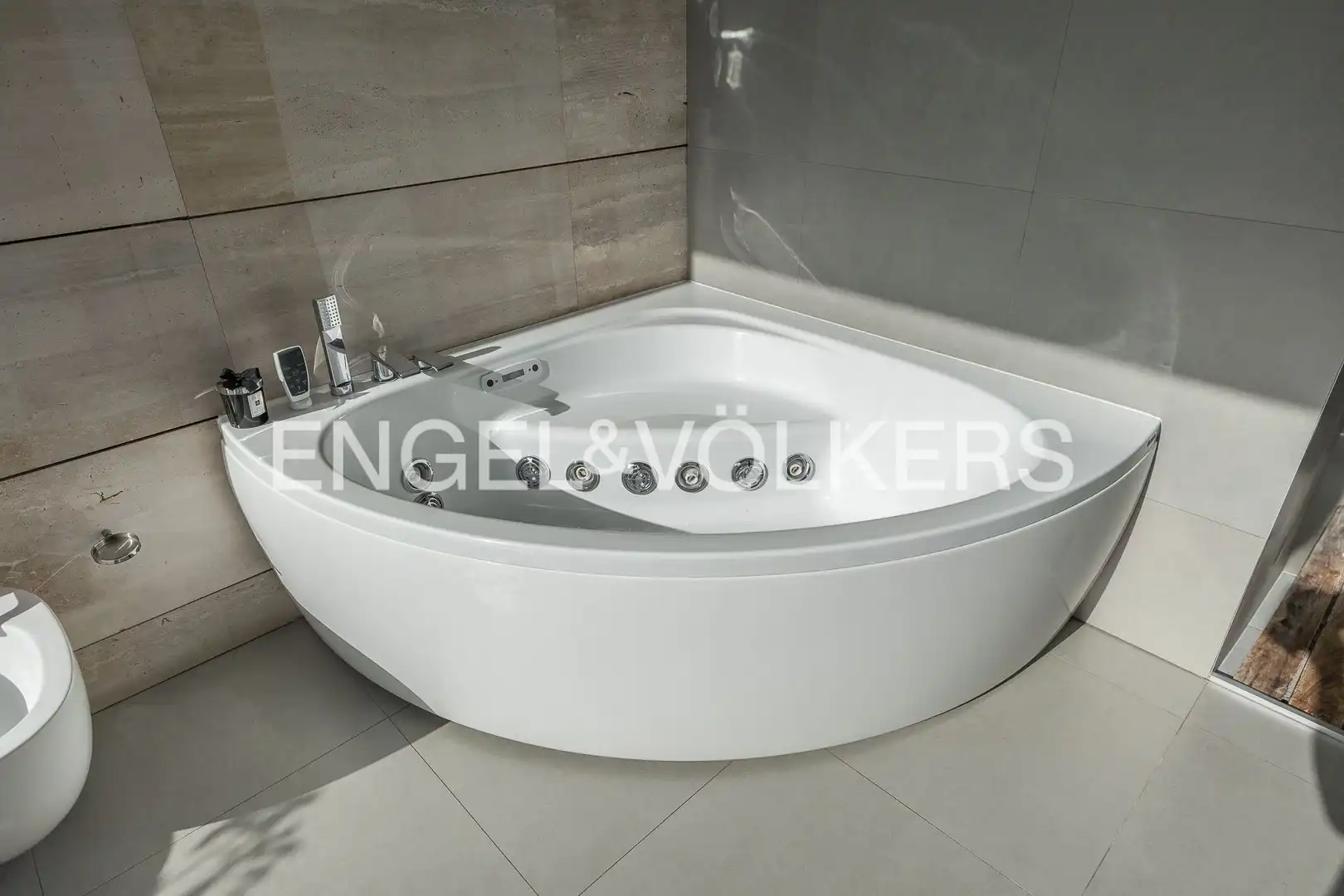 Bathroom of Houses for sale in Sant Cugat del Vallès  with Air Conditioner, Heating and Private garden