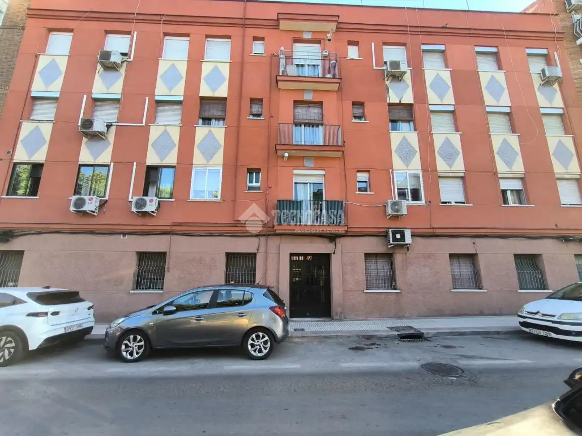 Vista exterior de Piso en venta en Madrid