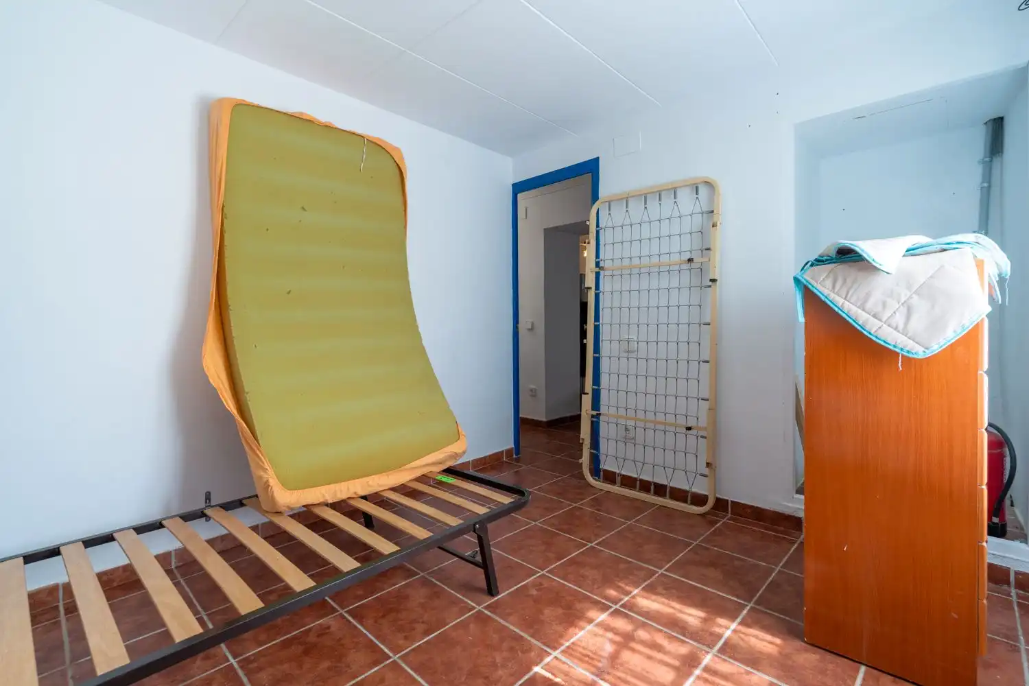 Dormitori de Casa o xalet en venda en Tortosa amb Traster, Piscina i Moblat