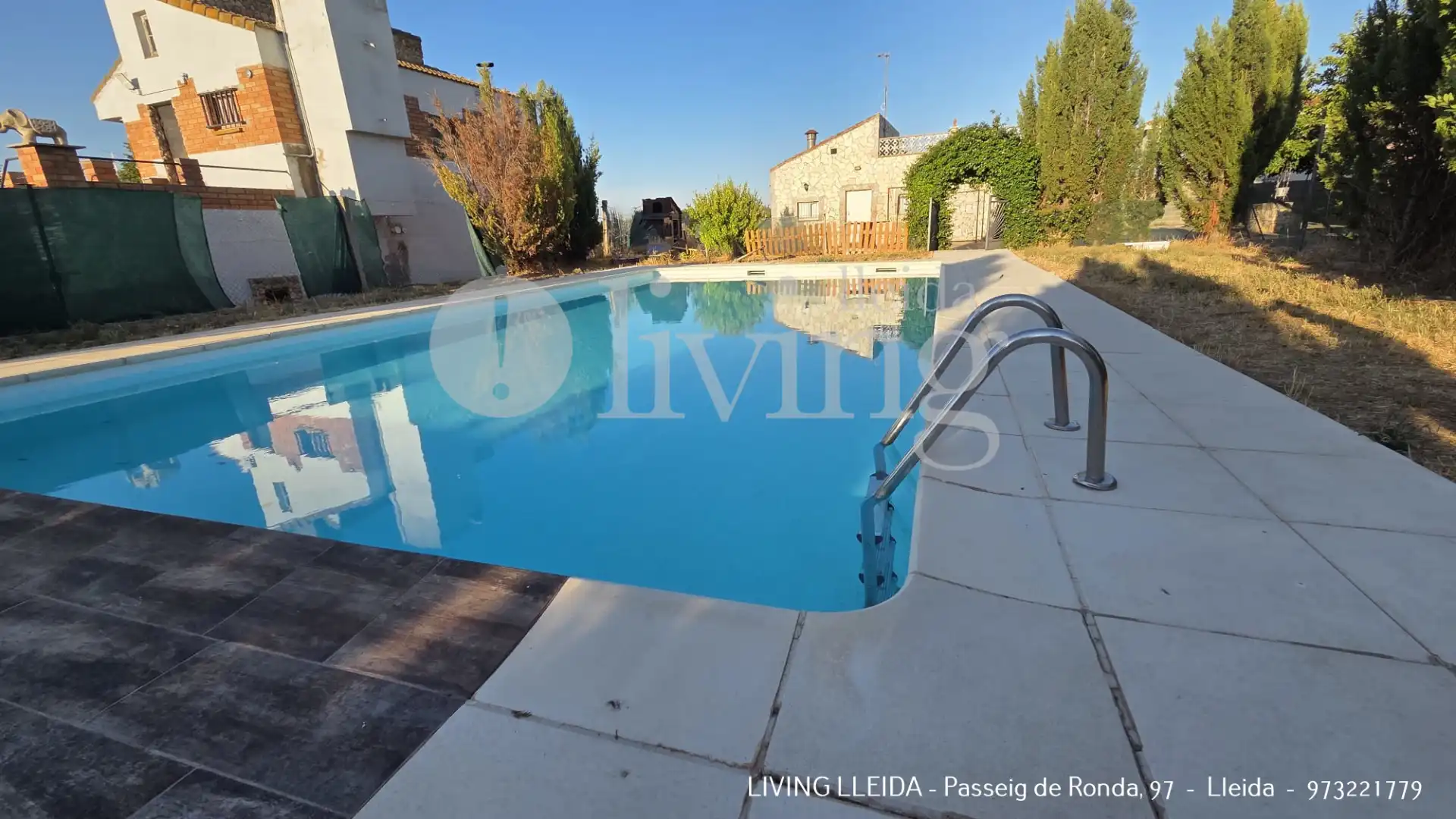 Swimming pool of Houses for sale in Lleida  with Air Conditioner, Heating and Private garden