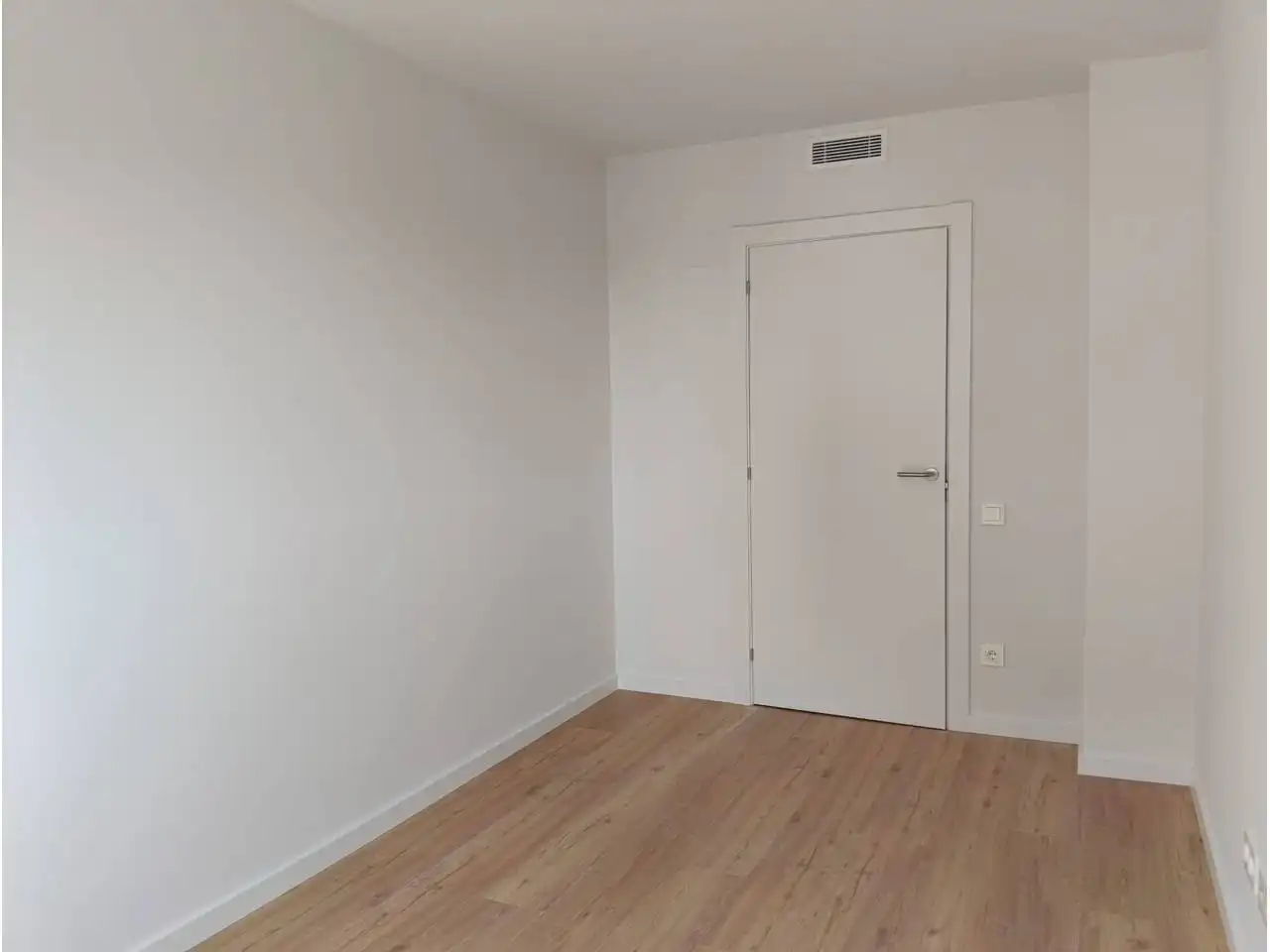 Dormitori de Pis de lloguer en Sabadell amb Aire condicionat, Calefacció i Parquet