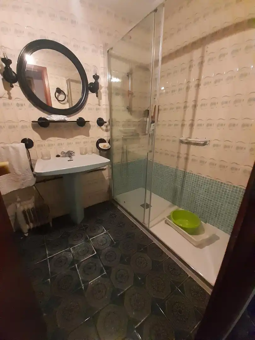 Bathroom of Flat for sale in Casco Antiguo