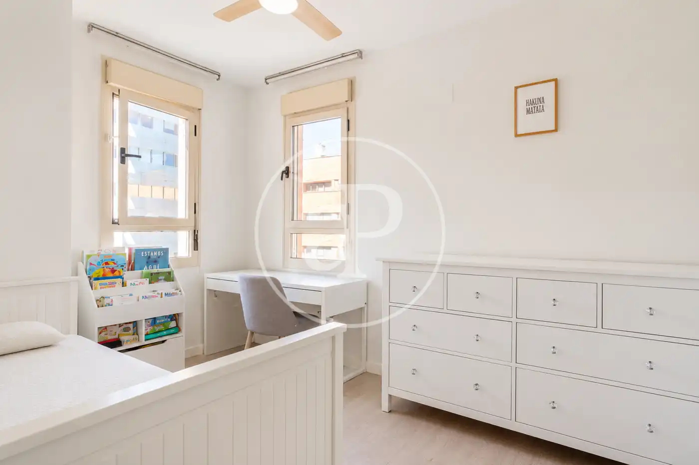 Bedroom of Flat for sale in Valencia  with Air Conditioner, Heating and Private garden