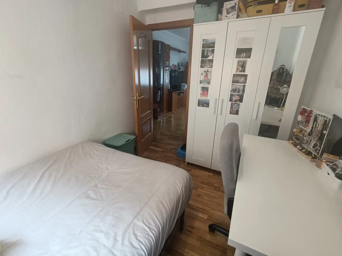 Bedroom of Flat for rent in Salamanca  with Heating, Parquet flooring and Furnished