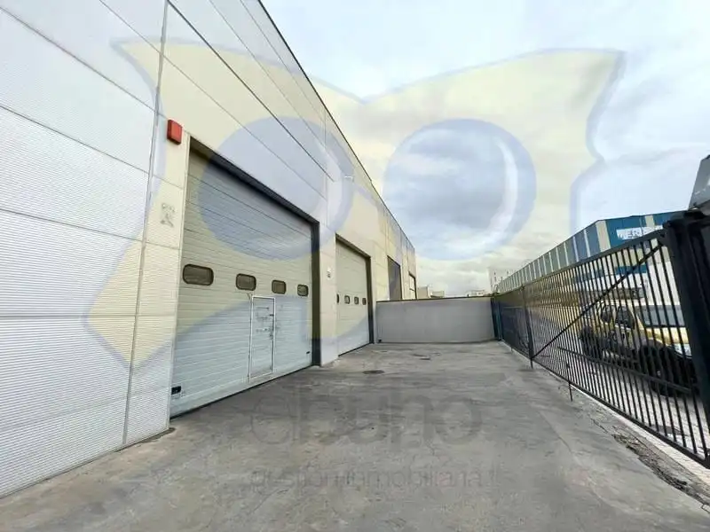 Industrial building for sale in Castellanos de Moriscos, imagen 2